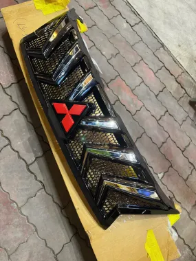 Mặt Ca Lăng 1/2 Xpander Premium 2022-2025